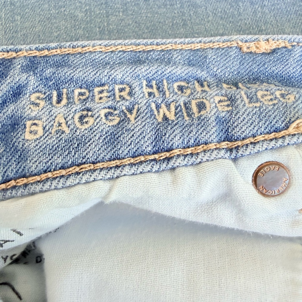 American Eagle Super High Rise Baggy Wide Leg Jean 12 - Picture 3 of 5
